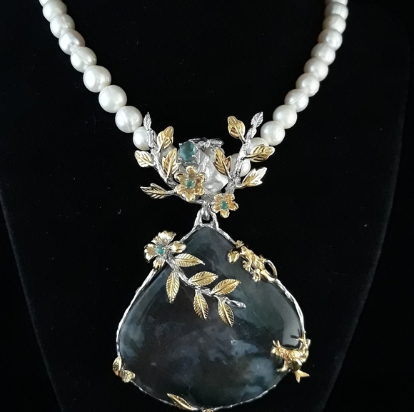 Handcrated Moss Agate and Pearl Floral Necklace - Picture 7 of 16